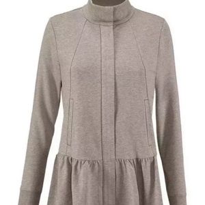 Cabi weekend topper size small